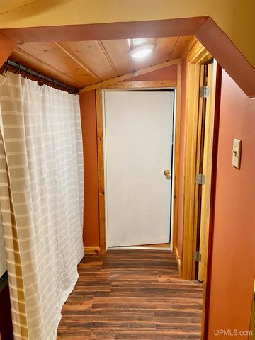 34446 E Harley Davidson Road, Lake Linden, MI 49945