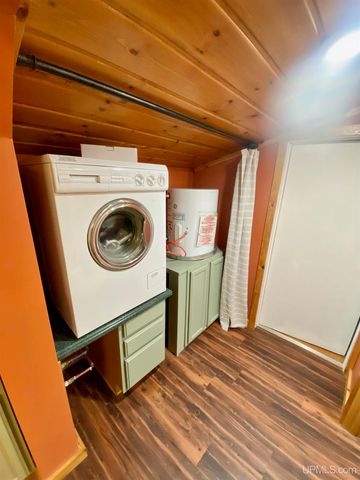 34446 E Harley Davidson Road, Lake Linden, MI 49945