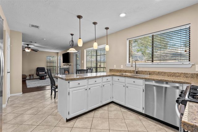 14567 Oak Chase Drive, Houston, TX 77062