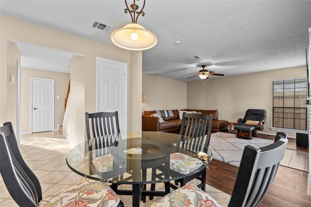 14567 Oak Chase Drive, Houston, TX 77062