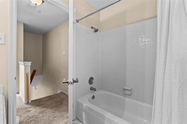 14567 Oak Chase Drive, Houston, TX 77062