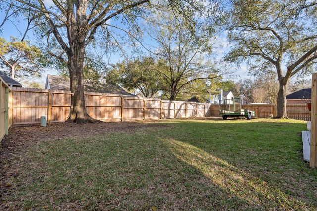 14567 Oak Chase Drive, Houston, TX 77062