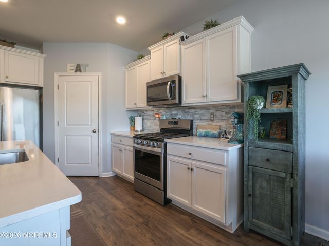 167 Ashburn Avenue, Manahawkin, NJ 08050