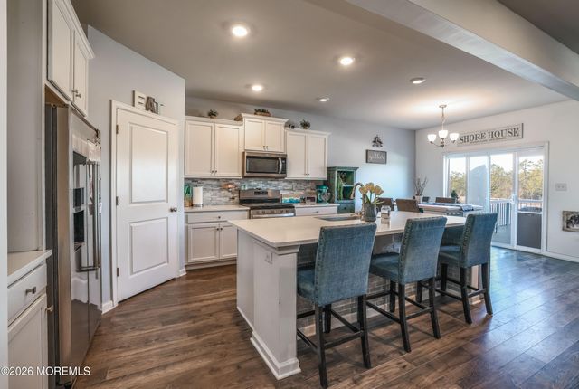 167 Ashburn Avenue, Manahawkin, NJ 08050