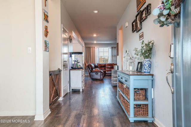 167 Ashburn Avenue, Manahawkin, NJ 08050