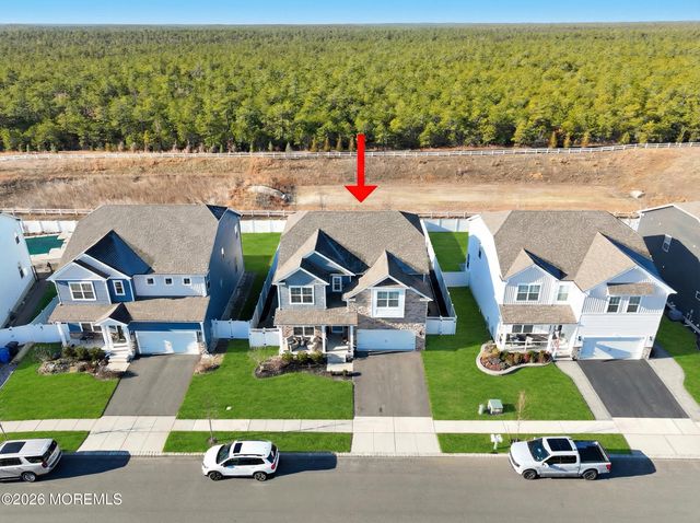 167 Ashburn Avenue, Manahawkin, NJ 08050