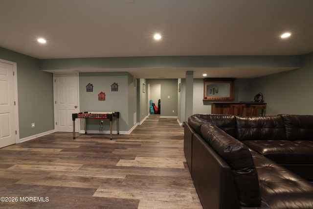 167 Ashburn Avenue, Manahawkin, NJ 08050