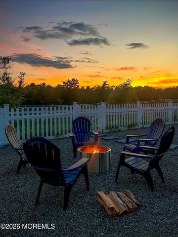 167 Ashburn Avenue, Manahawkin, NJ 08050