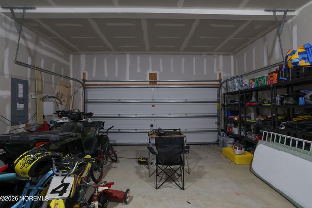 167 Ashburn Avenue, Manahawkin, NJ 08050