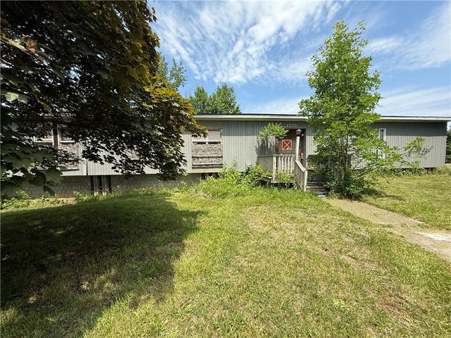 1270 English Road, Greece, NY 14616