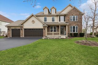 26301 Whispering Woods Circle, Plainfield, IL 60585