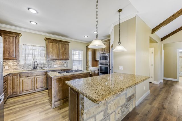 785 Schneider Road, Howe, TX 75459