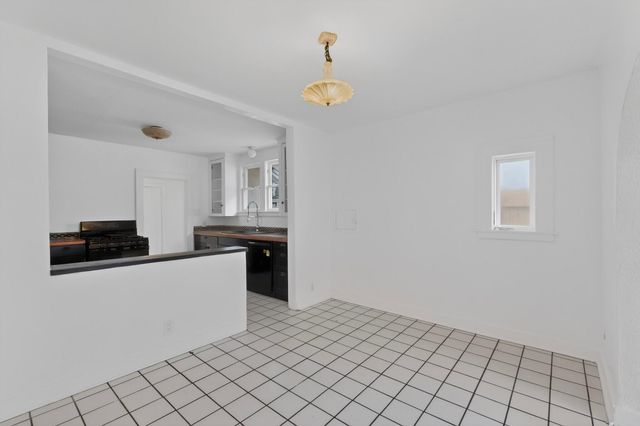 717 Gold Avenue SE, Albuquerque, NM 87102
