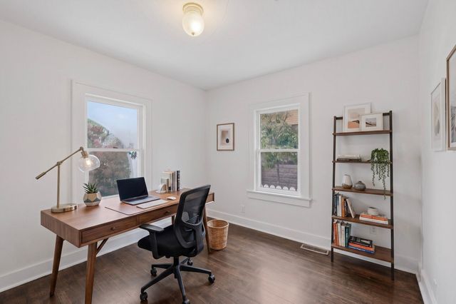 717 Gold Avenue SE, Albuquerque, NM 87102