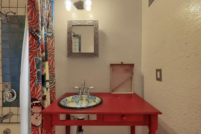 717 Gold Avenue SE, Albuquerque, NM 87102
