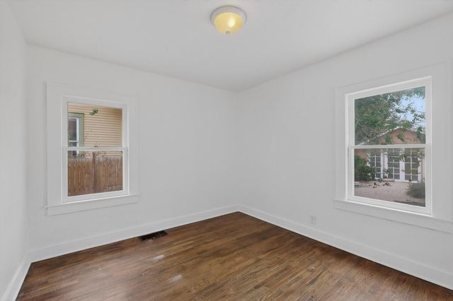 717 Gold Avenue SE, Albuquerque, NM 87102