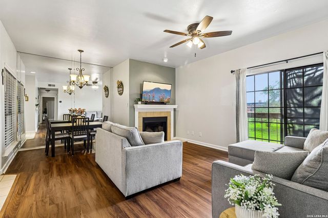 11839 Parliament St Apt 921, San Antonio, TX 78216