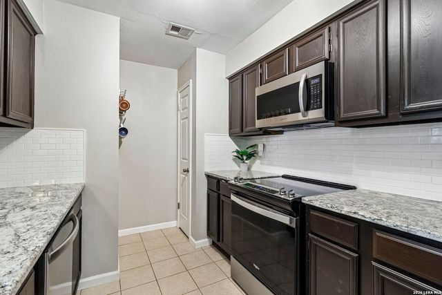 11839 Parliament St Apt 921, San Antonio, TX 78216