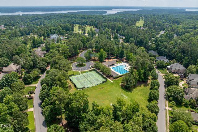 415 Davis Love Drive, Chapel Hill, NC 27517
