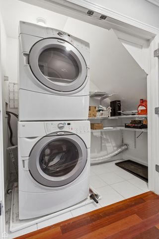 2229 N Leavitt Street 2, Chicago, IL 60647