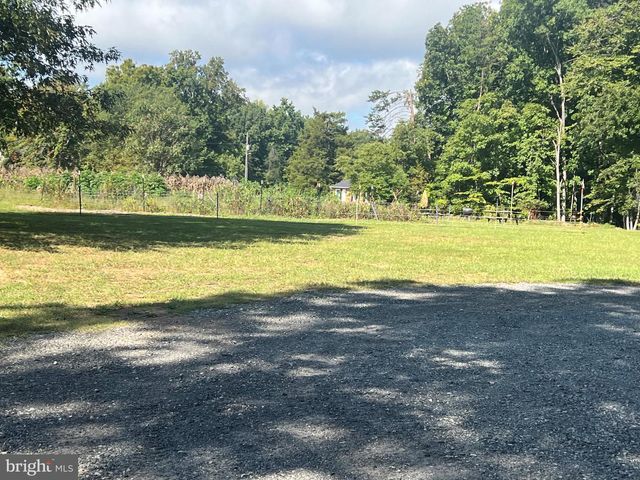 6028 LOST COVE DR, Mineral, VA 23117