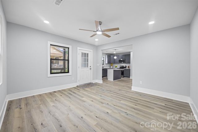 712 Henry Avenue, Gastonia, NC 28052