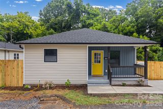 712 Henry Avenue, Gastonia, NC 28052