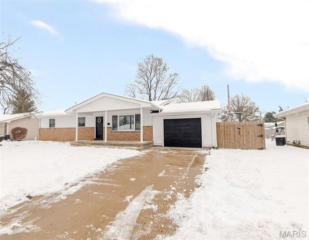 441 Sanders Street, Bethalto, IL 62010