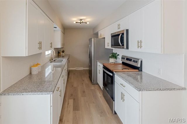 441 Sanders Street, Bethalto, IL 62010