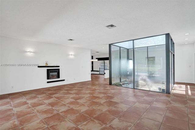 16610 Royal Poinciana ct, Weston, FL 33326