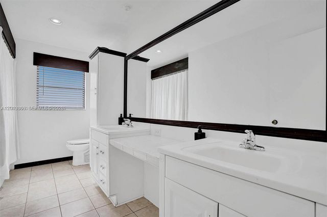 16610 Royal Poinciana ct, Weston, FL 33326