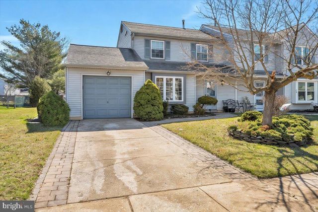 42 OLD ORCHARD DR, Sicklerville, NJ 08081