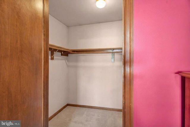 42 OLD ORCHARD DR, Sicklerville, NJ 08081