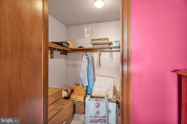 42 OLD ORCHARD DR, Sicklerville, NJ 08081