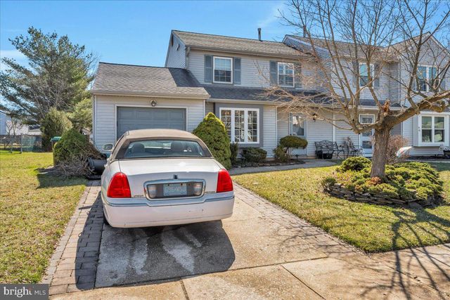 42 OLD ORCHARD DR, Sicklerville, NJ 08081