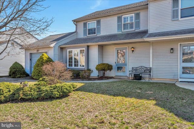 42 OLD ORCHARD DR, Sicklerville, NJ 08081