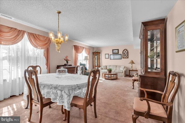 42 OLD ORCHARD DR, Sicklerville, NJ 08081