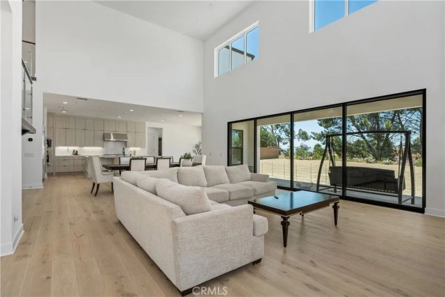 11091 Woodcrest Court, Chatsworth, CA 91311