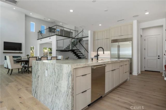11091 Woodcrest Court, Chatsworth, CA 91311