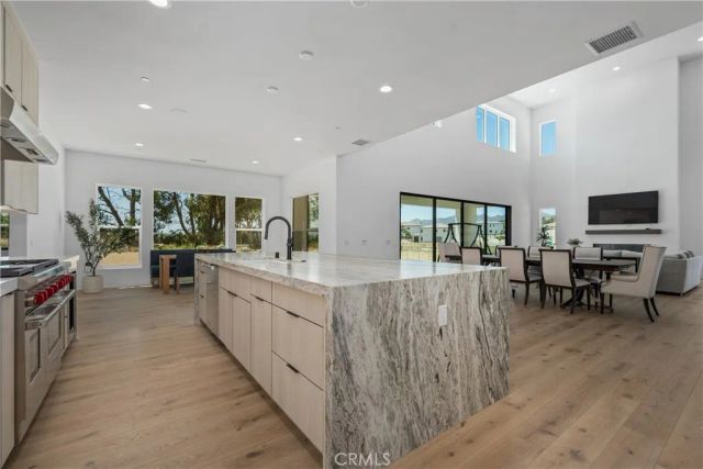 11091 Woodcrest Court, Chatsworth, CA 91311