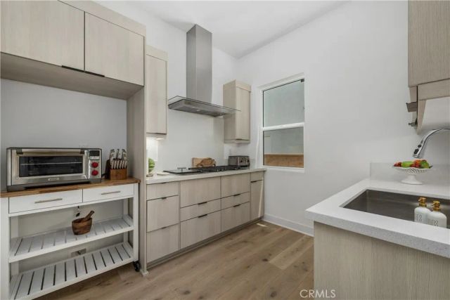 11091 Woodcrest Court, Chatsworth, CA 91311