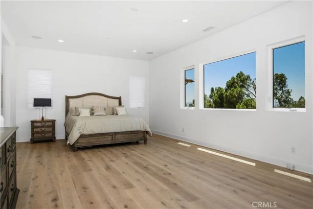 11091 Woodcrest Court, Chatsworth, CA 91311