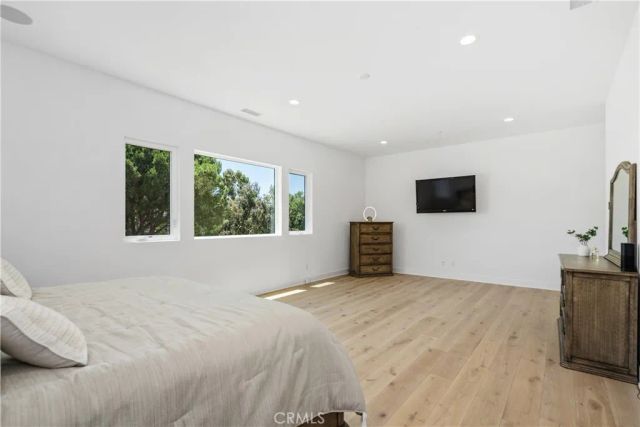 11091 Woodcrest Court, Chatsworth, CA 91311