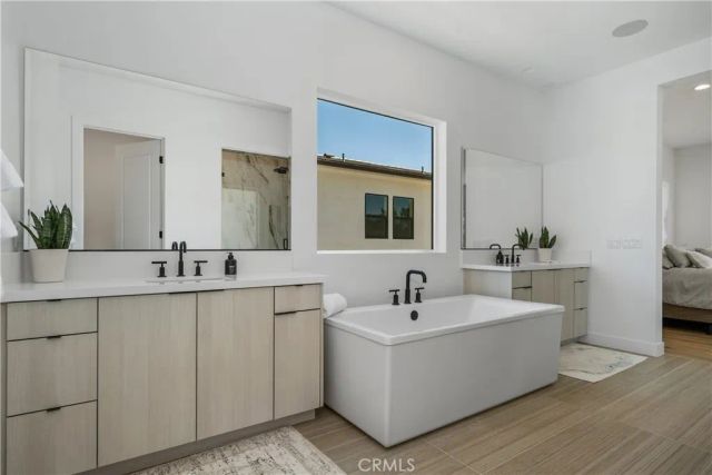 11091 Woodcrest Court, Chatsworth, CA 91311