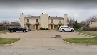 400 Cambridge Drive 402, Saginaw, TX 76179