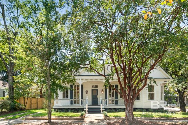 150 S Dearborn Street, Mobile, AL 36602