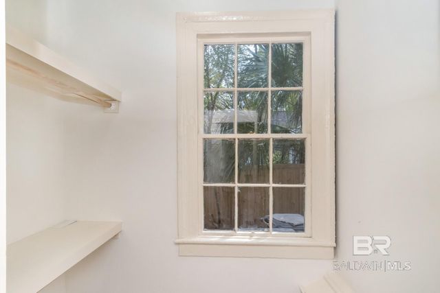 150 S Dearborn Street, Mobile, AL 36602