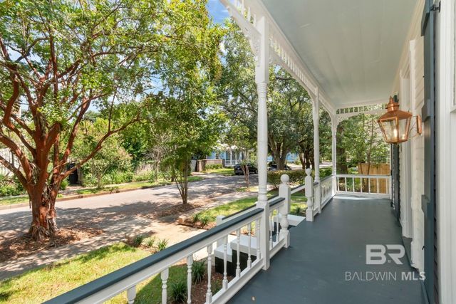 150 S Dearborn Street, Mobile, AL 36602