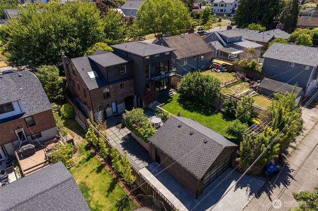 3033 45th Avenue SW, Seattle, WA 98116