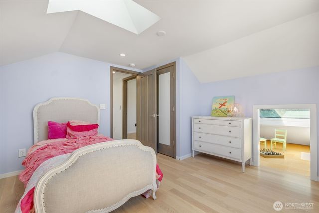 3033 45th Avenue SW, Seattle, WA 98116
